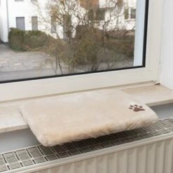 Pluschi Windowsill Seat